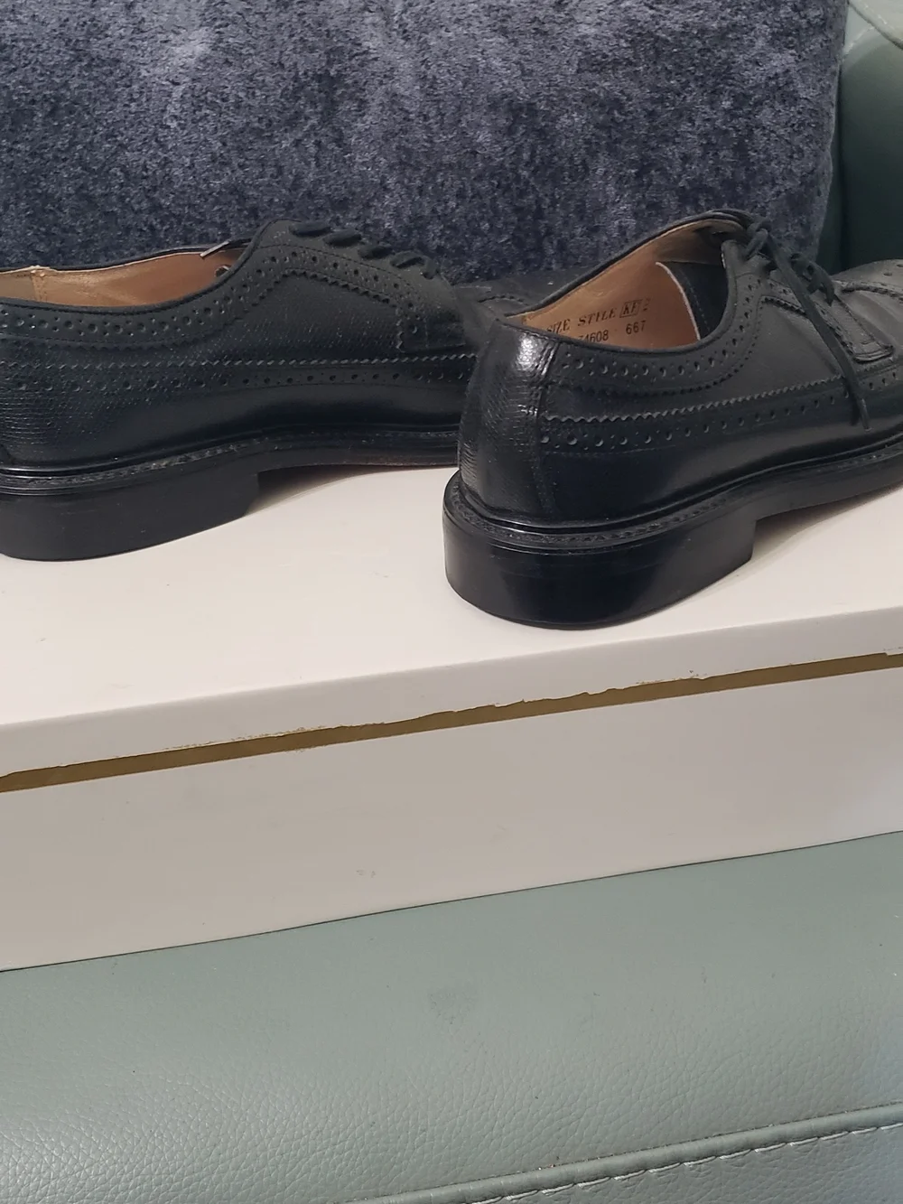 Vintage SEARS 8 1/2D Black Wing Tips Long Wings Derby Oxford Shoes